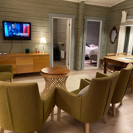 Oravanpesae شاليه